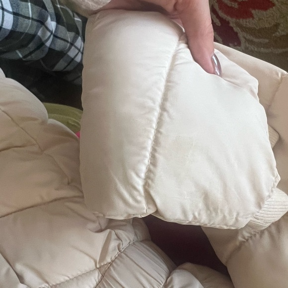 Hollister Cream Puffer Parka - Picture 14 of 16